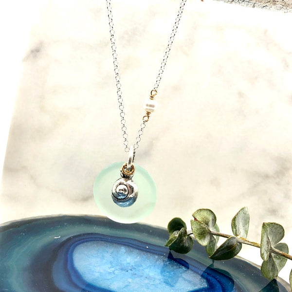 Dome Seaglass set with shell