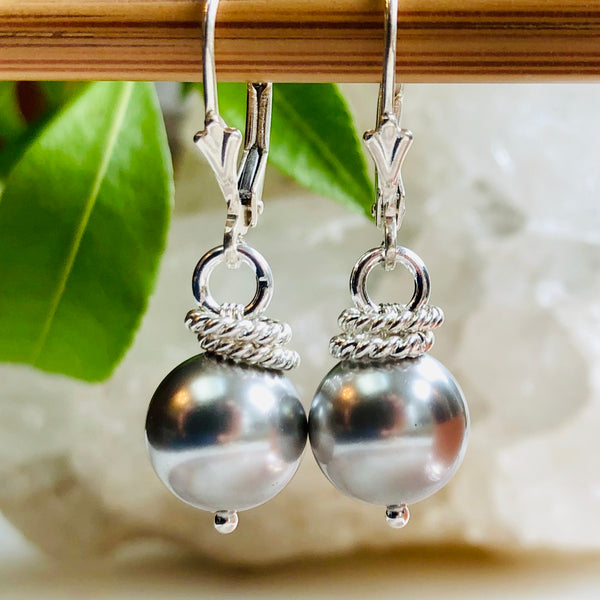 Sidney Earrings - Classic Pearls